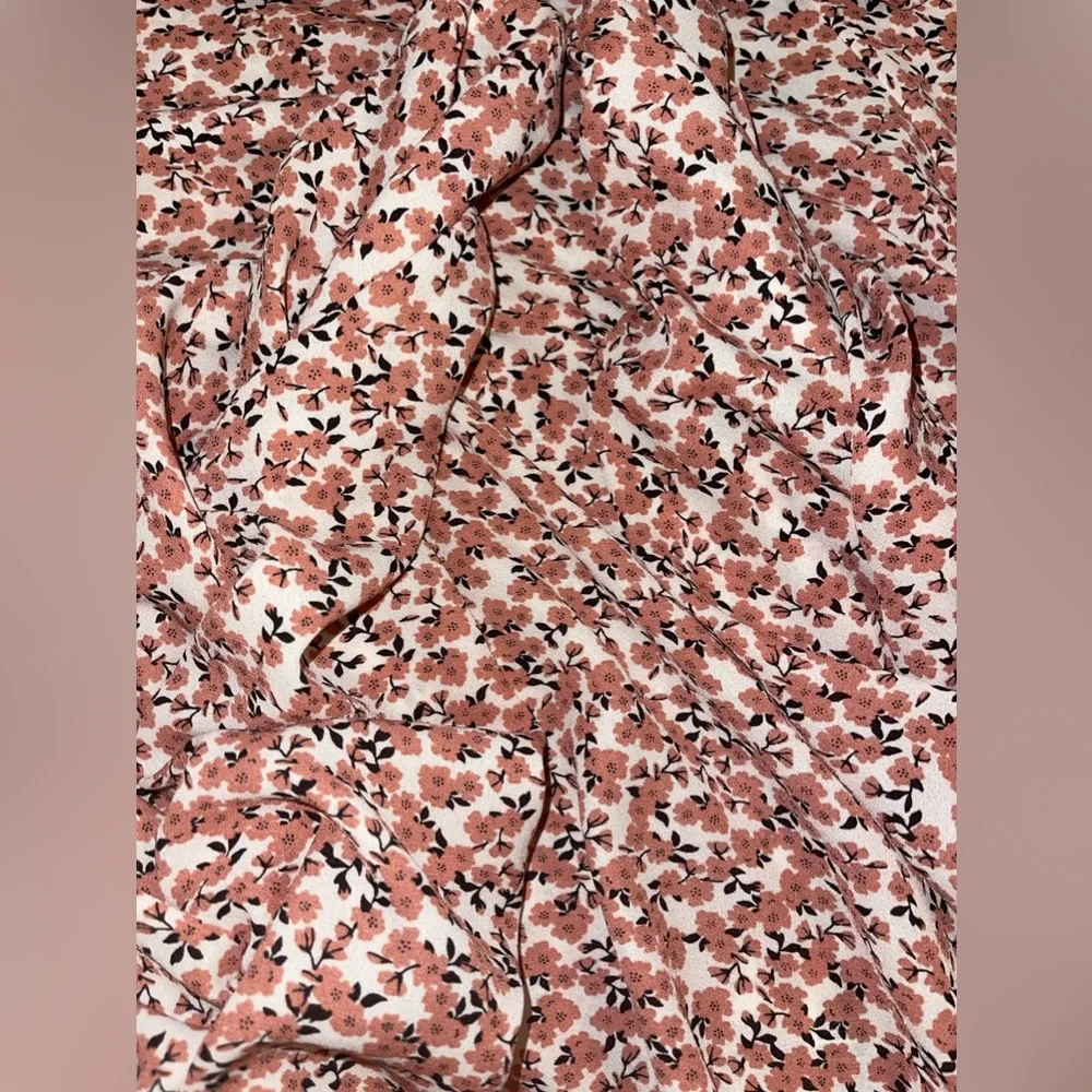 NWT Max Studio Medium ruched sleeve floral flowy blouse shirt - Picture 7 of 9